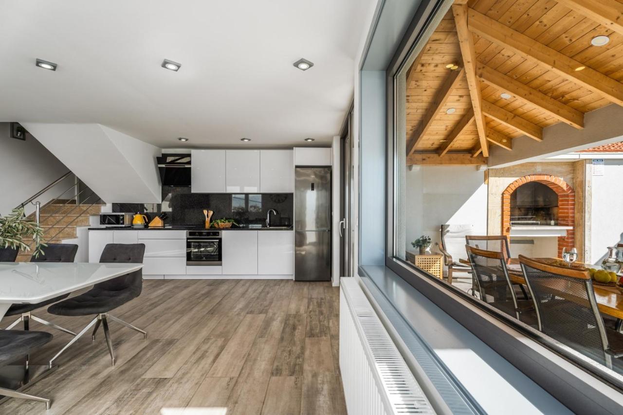 Villa Dream With Private Pool, 2 Bedrooms With En-Suite Bathrooms, Sea View Omis Luaran gambar